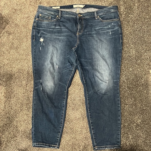 Torrid Mid-Rise Skinny 22S - Picture 2 of 3